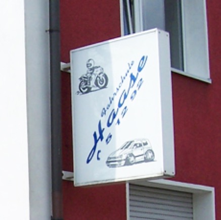 schild_100_2695.jpg